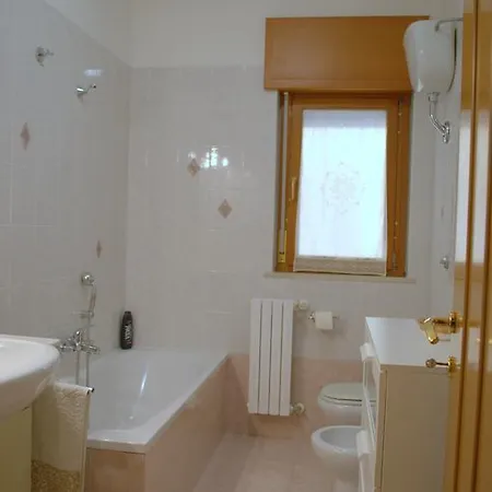 Casa Vacanze La Rocca * Матера